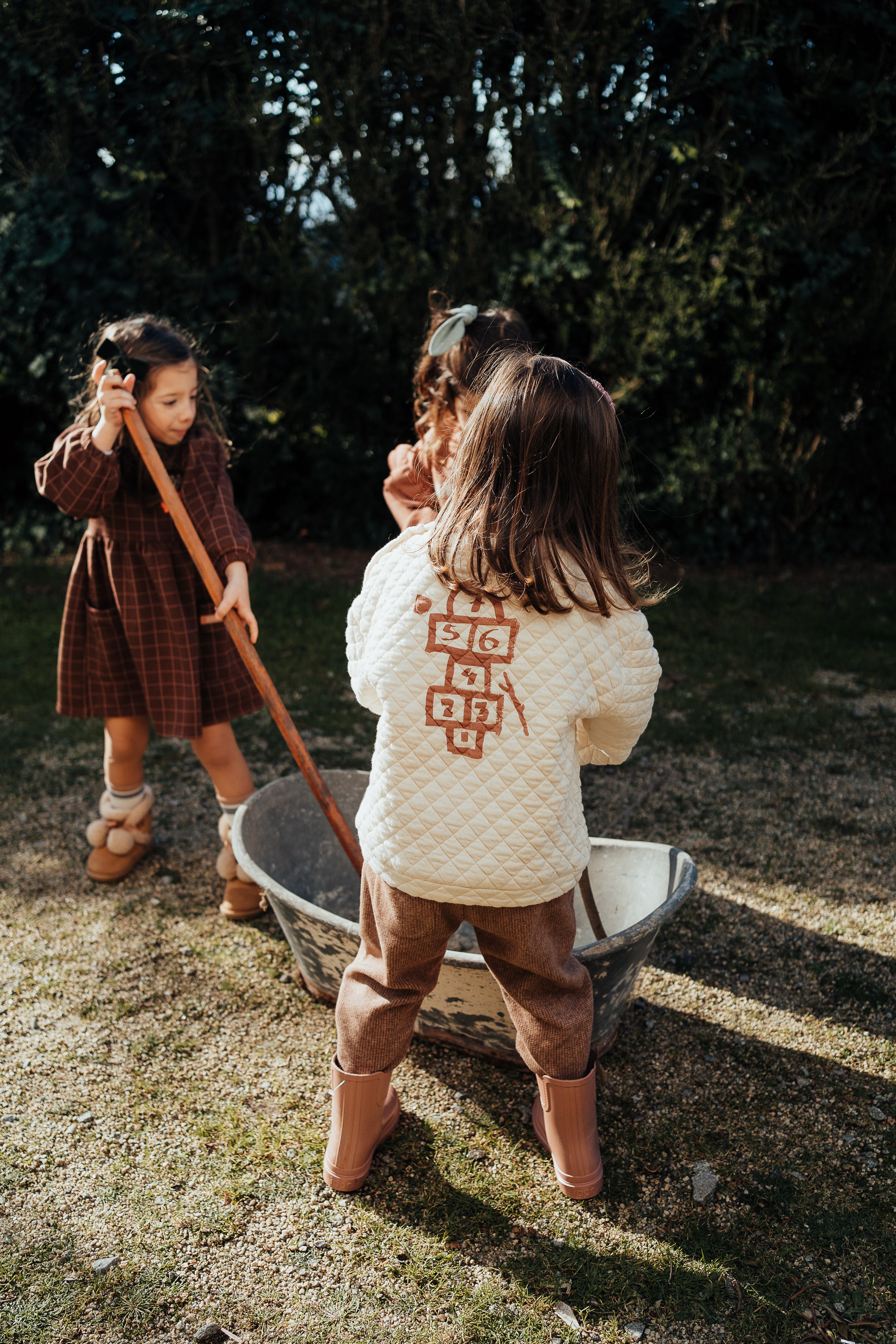UM-DÓ-LI-TÁ SWEATSHIRT