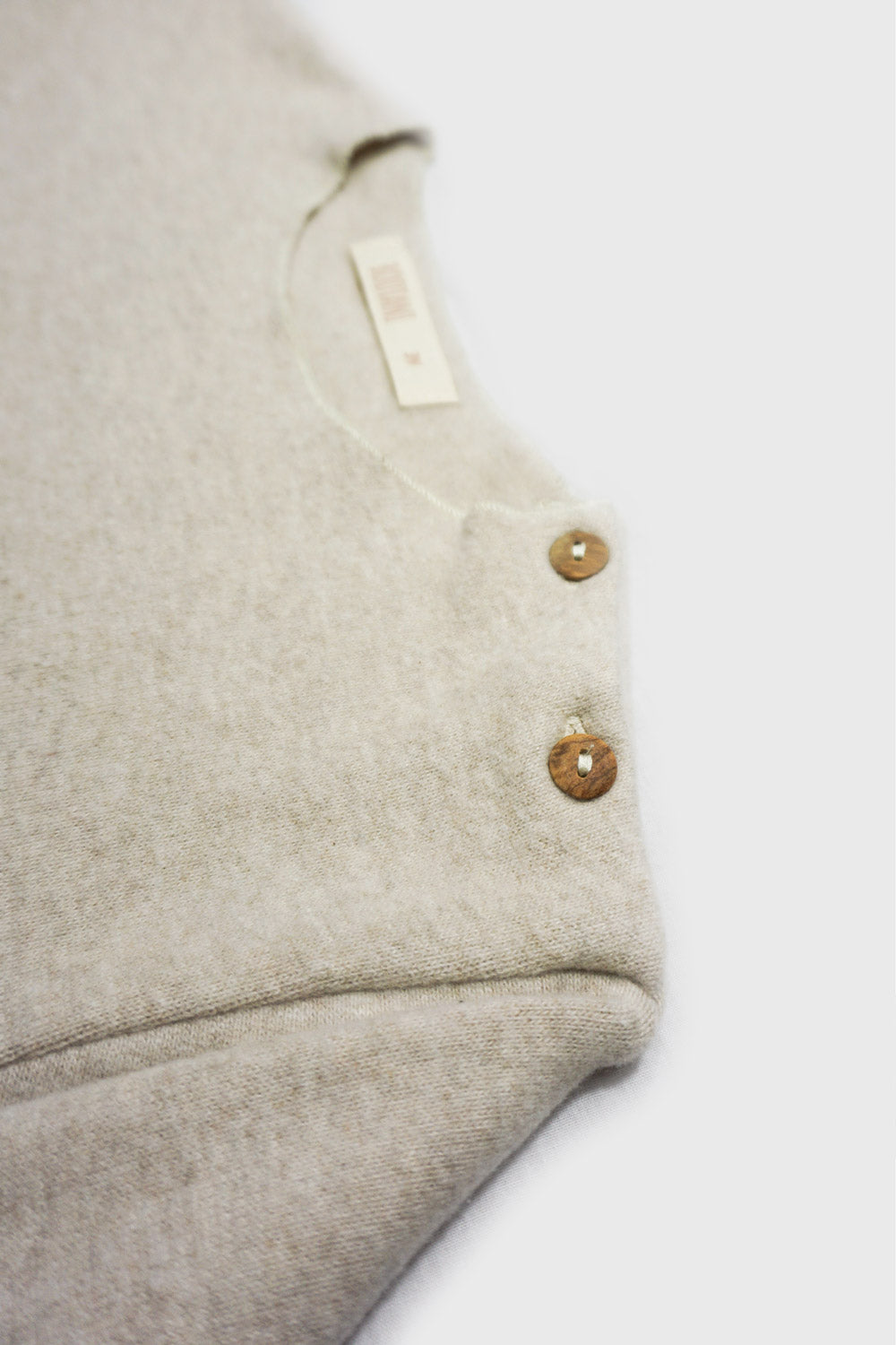 LIGHT BROWN LONGSLEEVE