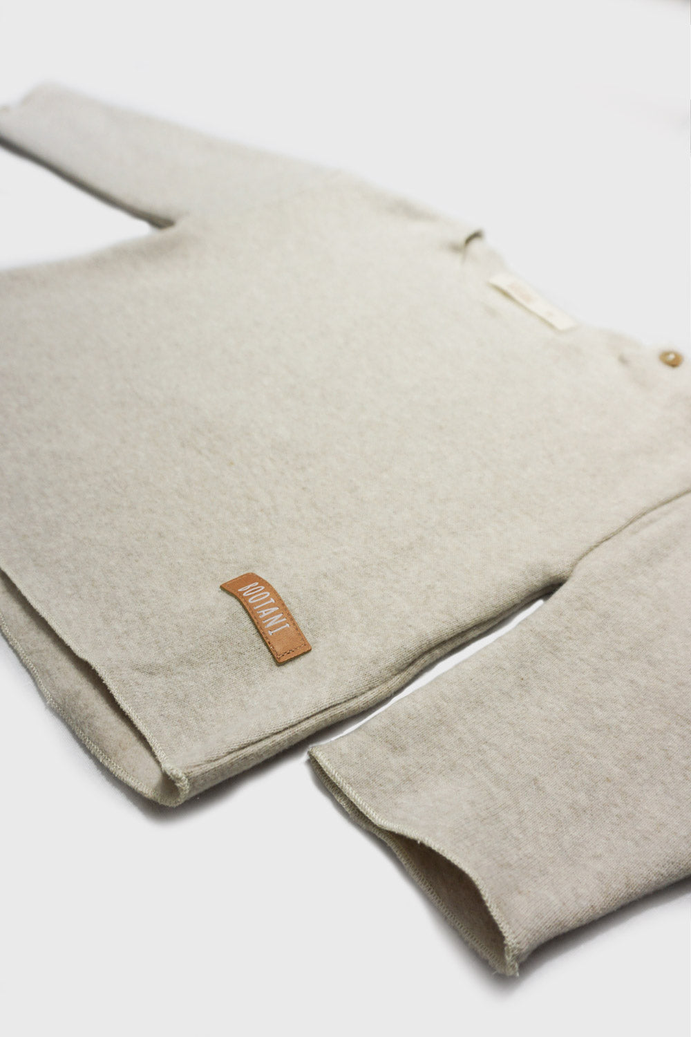 LIGHT BROWN LONGSLEEVE